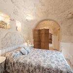 Helloapulia Trullo Di Bacco Villa *